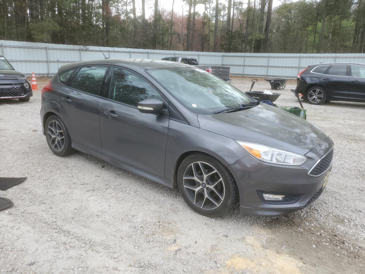 Photo 3 VIN: 1FADP3K2XFL360712 - FORD FOCUS 