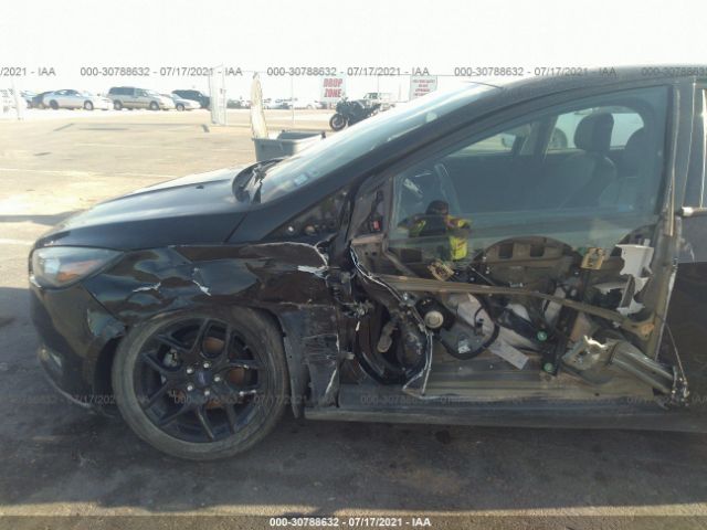 Photo 5 VIN: 1FADP3K2XGL285205 - FORD FOCUS 