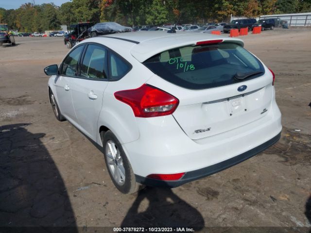 Photo 2 VIN: 1FADP3K2XGL347735 - FORD FOCUS 