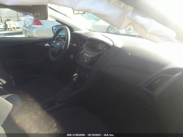 Photo 4 VIN: 1FADP3K2XGL361036 - FORD FOCUS 