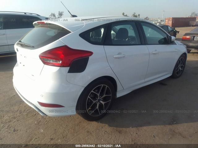 Photo 3 VIN: 1FADP3K2XGL380122 - FORD FOCUS 