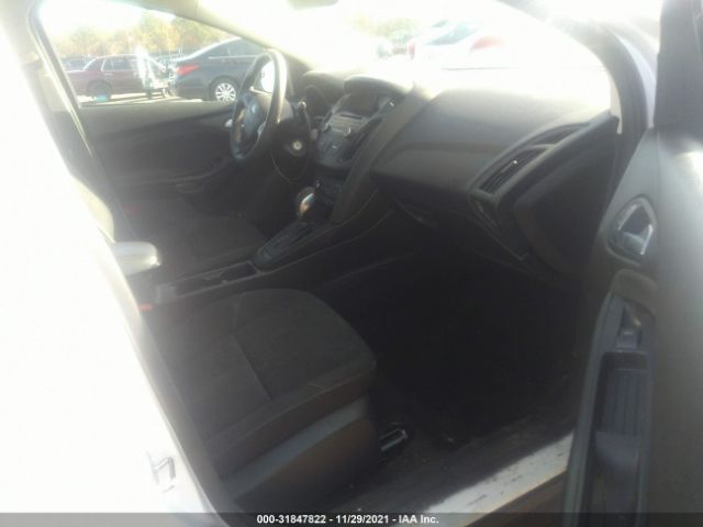 Photo 4 VIN: 1FADP3K2XHL271449 - FORD FOCUS 