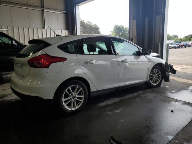 Photo 2 VIN: 1FADP3K2XHL299672 - FORD FOCUS SE 