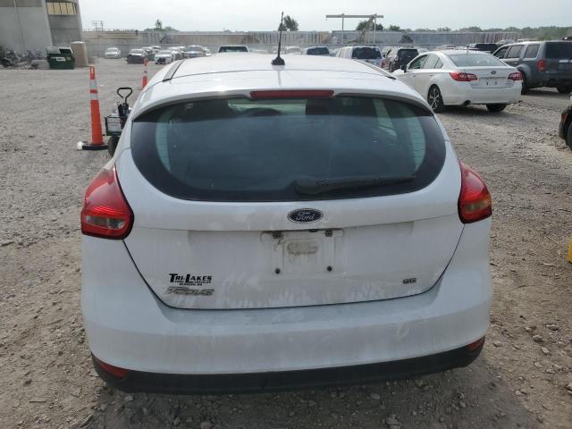 Photo 5 VIN: 1FADP3K2XJL223424 - FORD FOCUS SE 