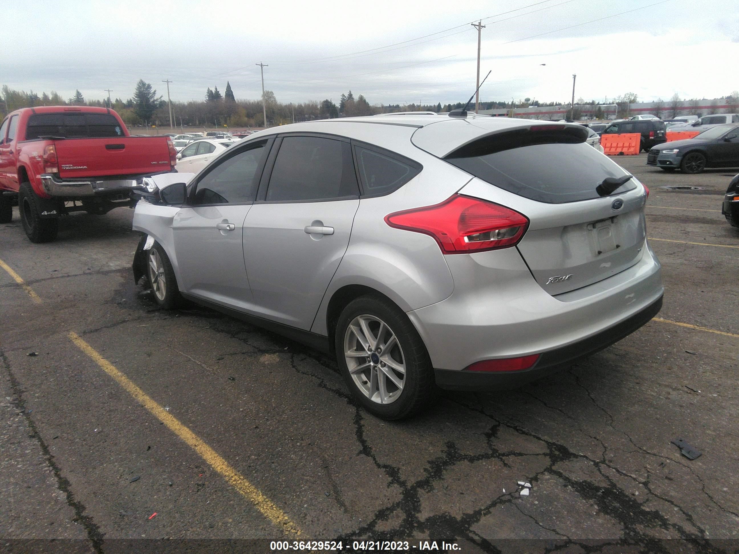 Photo 2 VIN: 1FADP3K2XJL241485 - FORD FOCUS 