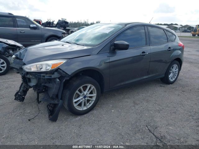 Photo 1 VIN: 1FADP3K2XJL275362 - FORD FOCUS 