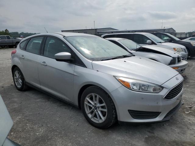 Photo 3 VIN: 1FADP3K2XJL317111 - FORD FOCUS SE 