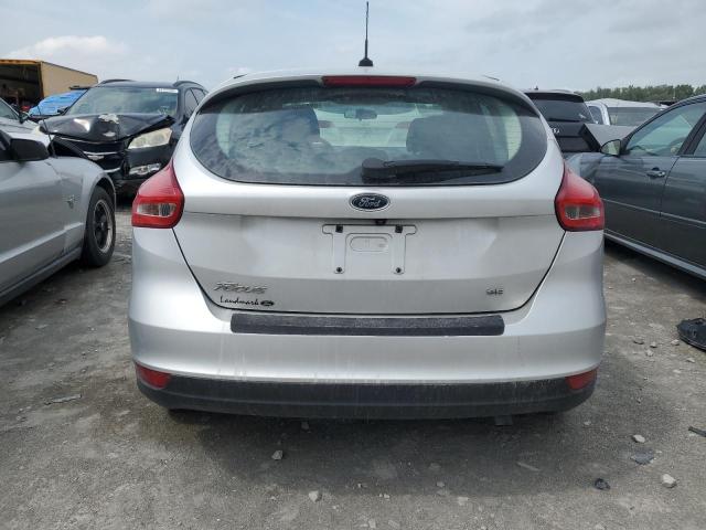 Photo 5 VIN: 1FADP3K2XJL317111 - FORD FOCUS SE 