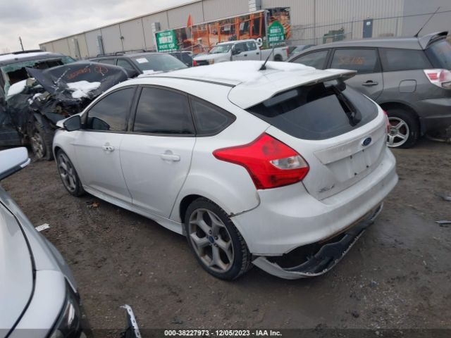 Photo 2 VIN: 1FADP3L90DL249434 - FORD FOCUS ST 