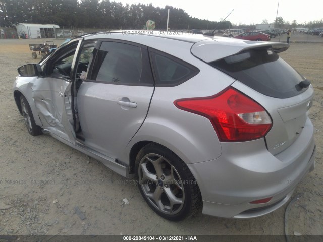 Photo 2 VIN: 1FADP3L90EL450820 - FORD FOCUS 