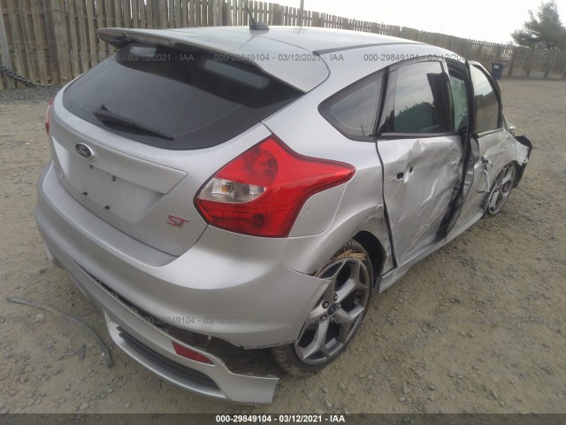 Photo 3 VIN: 1FADP3L90EL450820 - FORD FOCUS 