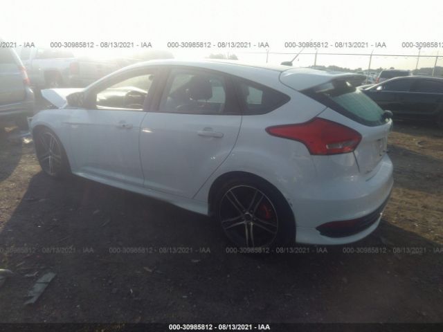 Photo 2 VIN: 1FADP3L90JL213318 - FORD FOCUS 