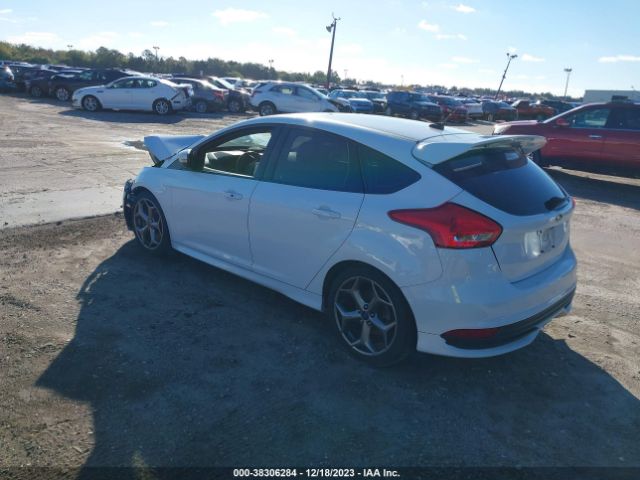 Photo 2 VIN: 1FADP3L90JL275463 - FORD FOCUS ST 