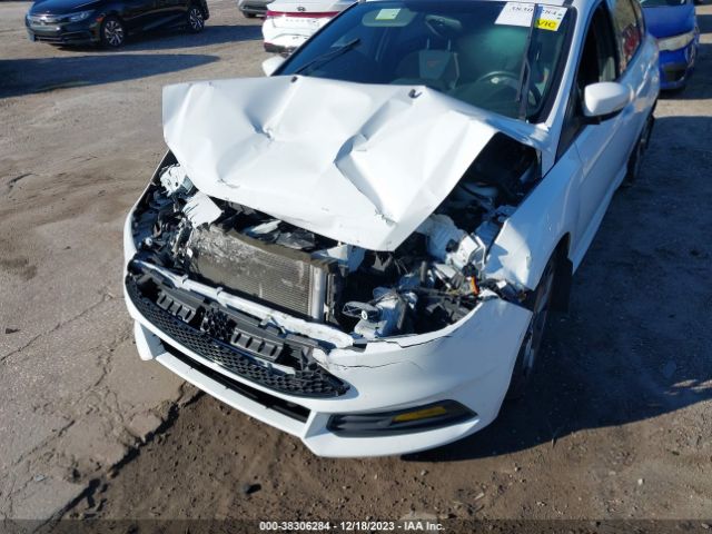 Photo 5 VIN: 1FADP3L90JL275463 - FORD FOCUS ST 