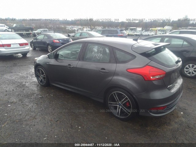 Photo 2 VIN: 1FADP3L90JL275754 - FORD FOCUS 