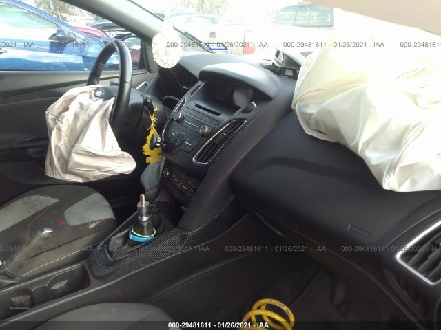 Photo 4 VIN: 1FADP3L91GL252945 - FORD FOCUS 