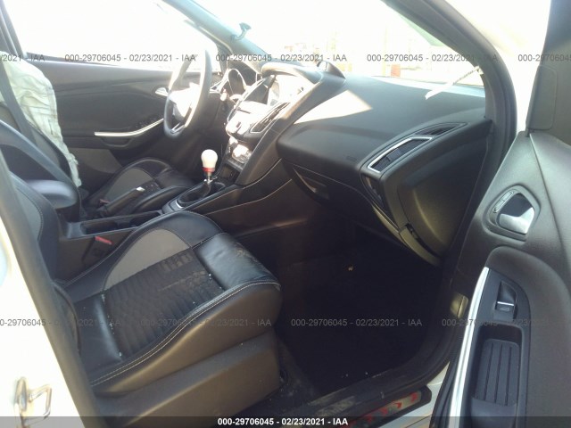 Photo 4 VIN: 1FADP3L91HL260030 - FORD FOCUS 