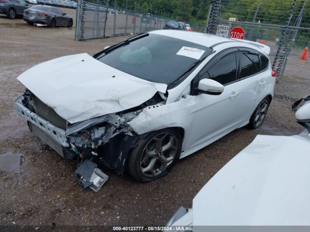 Photo 1 VIN: 1FADP3L91JL309295 - FORD FOCUS 