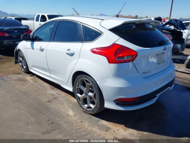 Photo 2 VIN: 1FADP3L91JL313363 - FORD FOCUS ST 