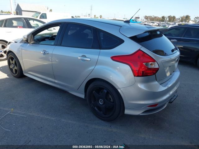 Photo 2 VIN: 1FADP3L92DL127562 - FORD FOCUS ST 