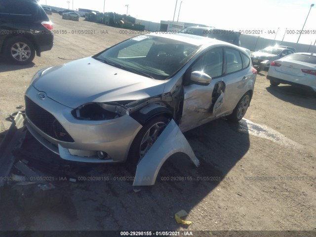 Photo 1 VIN: 1FADP3L92DL185719 - FORD FOCUS 