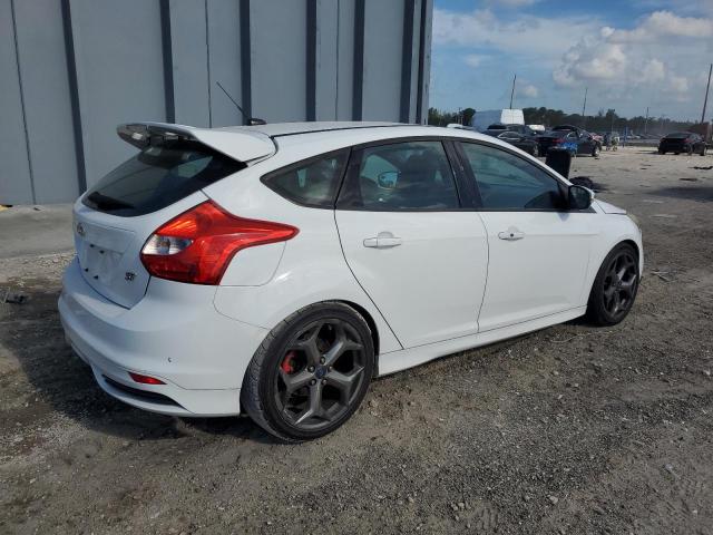 Photo 2 VIN: 1FADP3L92EL104106 - FORD FOCUS ST 