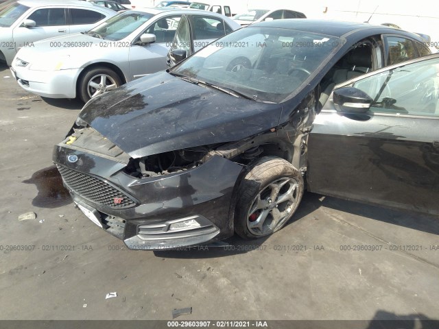 Photo 5 VIN: 1FADP3L92FL324377 - FORD FOCUS 