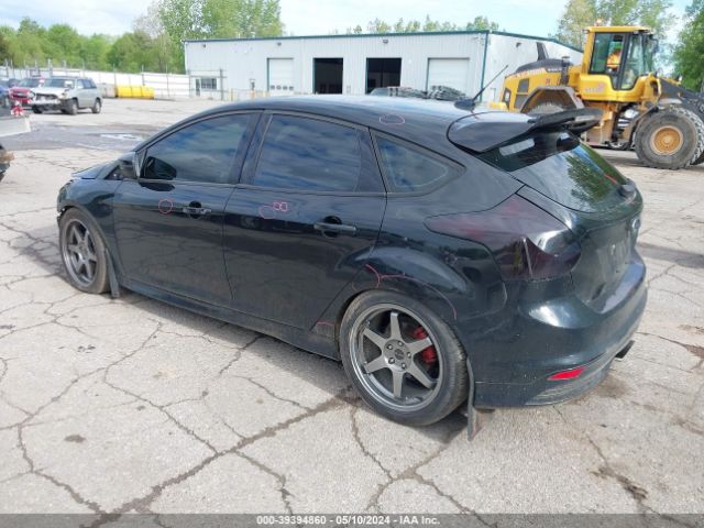 Photo 2 VIN: 1FADP3L93DL172266 - FORD FOCUS 