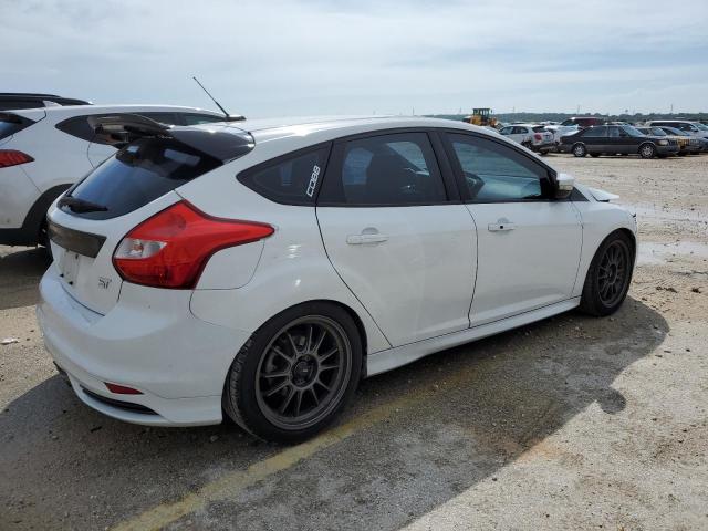 Photo 2 VIN: 1FADP3L93DL336082 - FORD FOCUS 