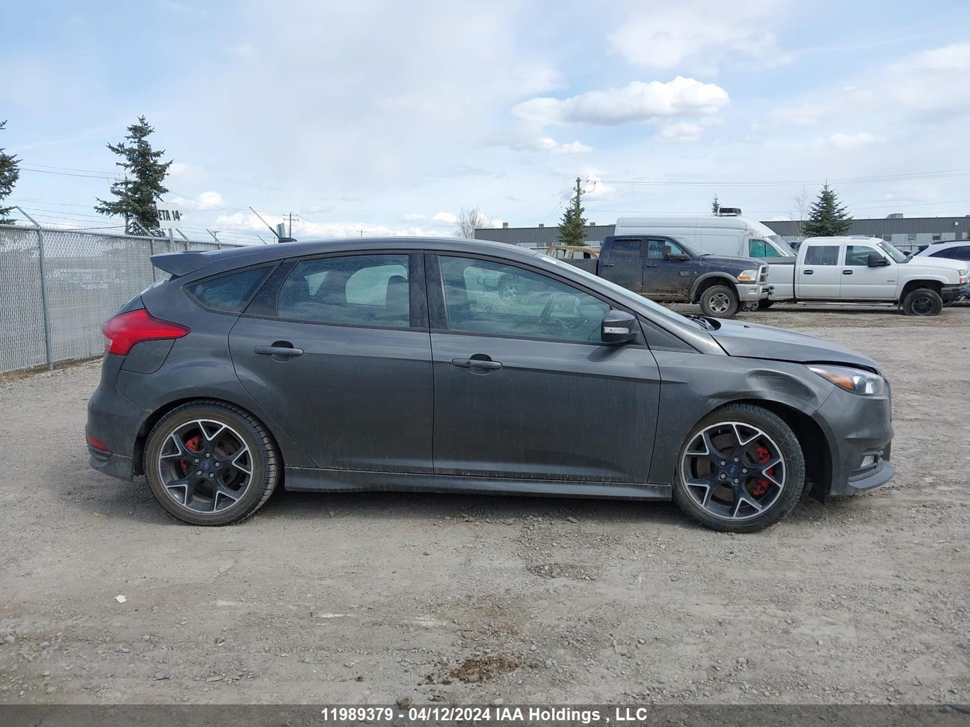 Photo 12 VIN: 1FADP3L93FL257983 - FORD FOCUS ST 