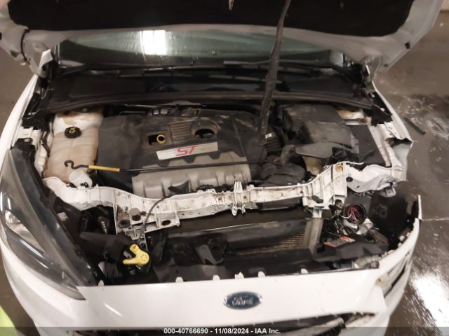 Photo 9 VIN: 1FADP3L93GL226122 - FORD FOCUS 