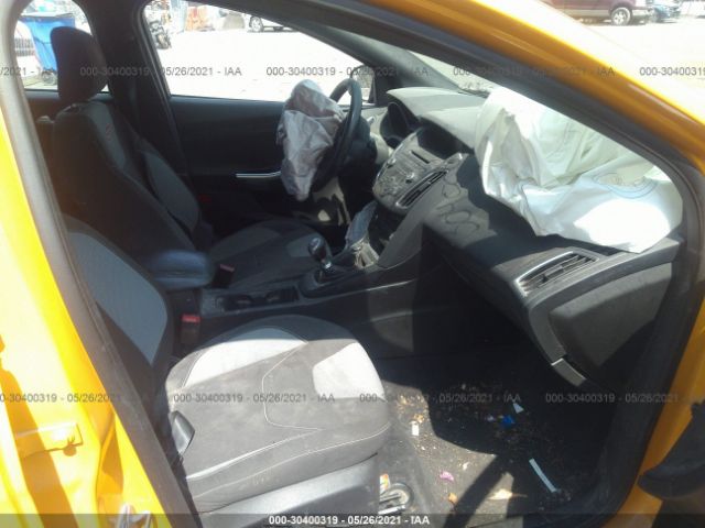 Photo 4 VIN: 1FADP3L93GL396755 - FORD FOCUS 