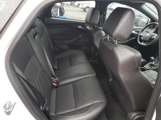 Photo 9 VIN: 1FADP3L93HL206017 - FORD FOCUS 