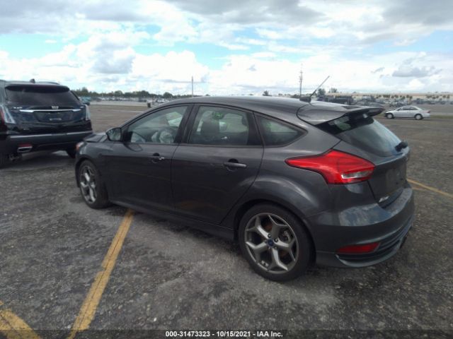 Photo 2 VIN: 1FADP3L93HL317392 - FORD FOCUS 