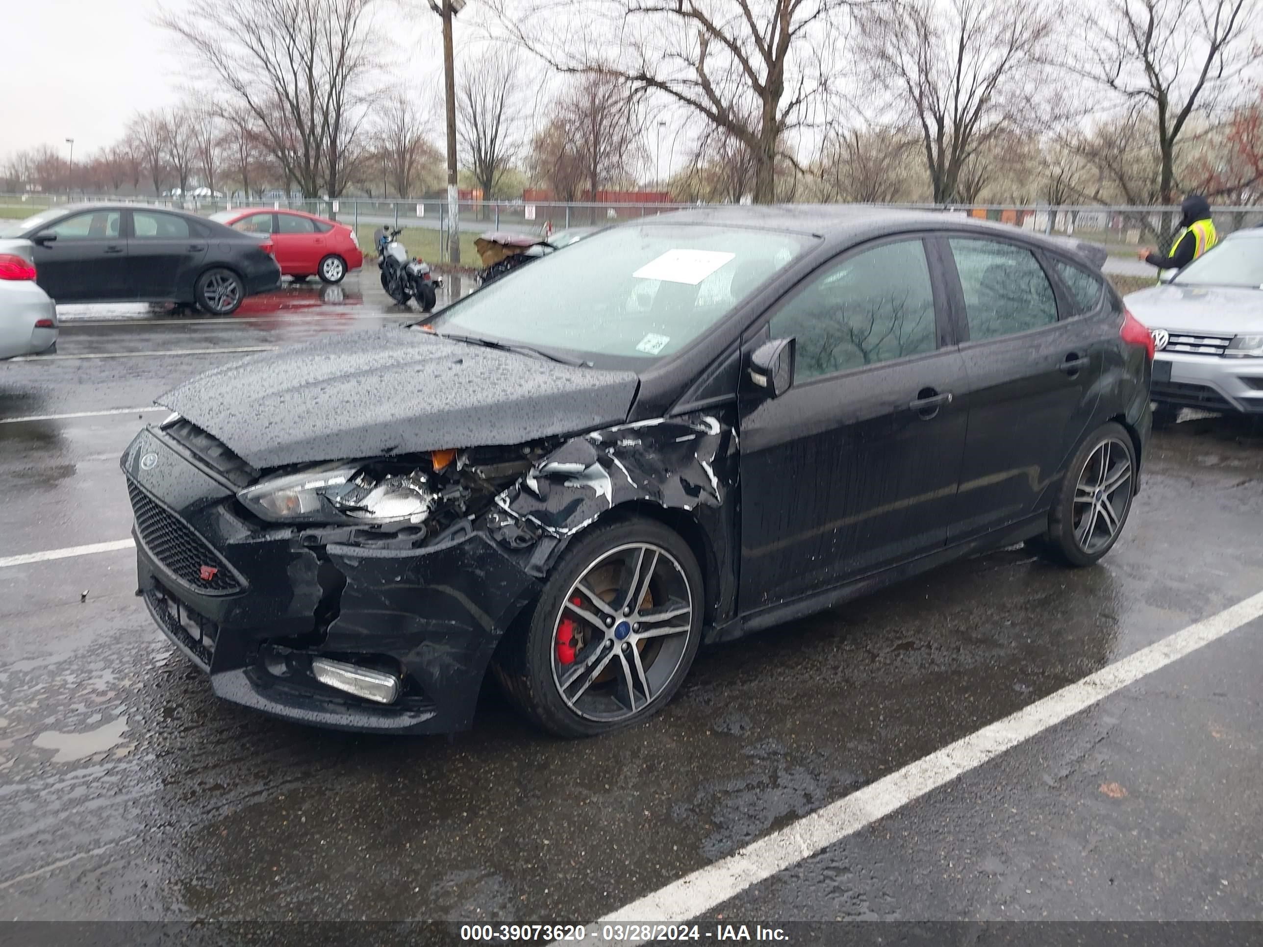 Photo 1 VIN: 1FADP3L93JL213300 - FORD FOCUS ST 