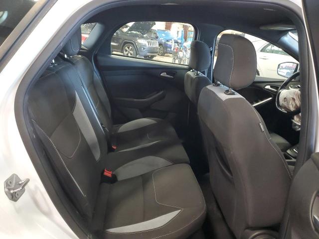 Photo 9 VIN: 1FADP3L93JL217346 - FORD FOCUS 