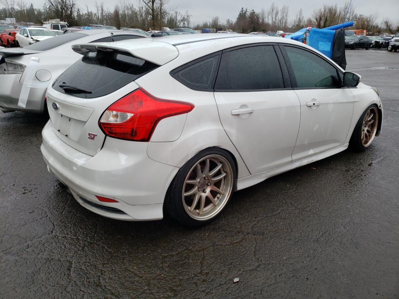 Photo 2 VIN: 1FADP3L94DL170865 - FORD FOCUS 