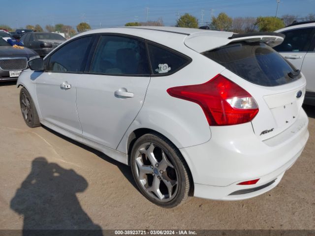 Photo 2 VIN: 1FADP3L94DL276748 - FORD FOCUS ST 