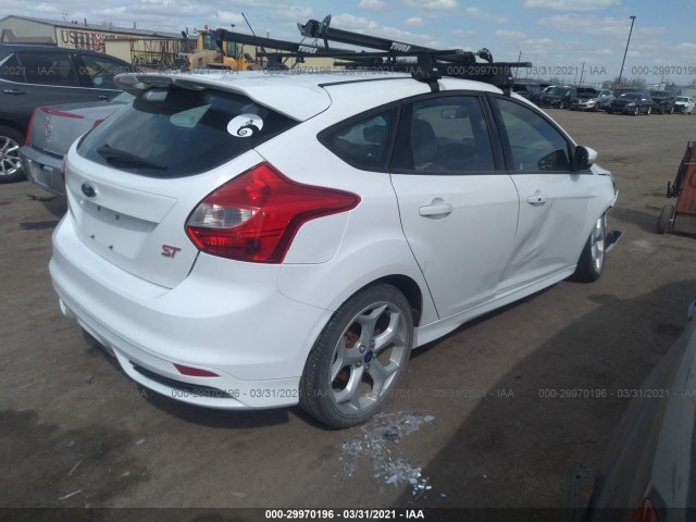 Photo 3 VIN: 1FADP3L94EL154747 - FORD FOCUS 