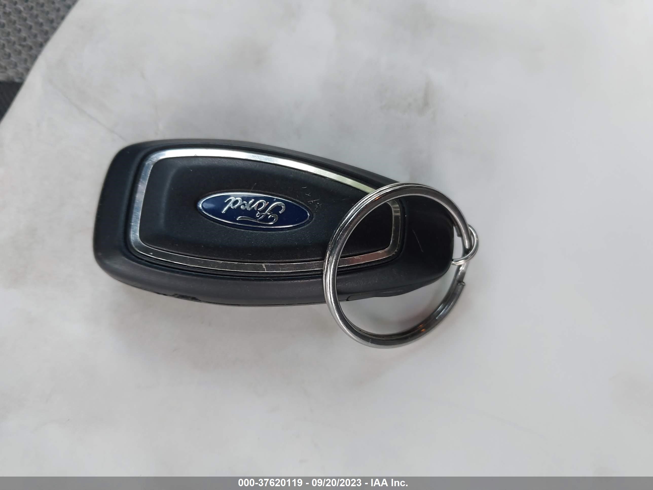 Photo 10 VIN: 1FADP3L94FL367845 - FORD FOCUS 