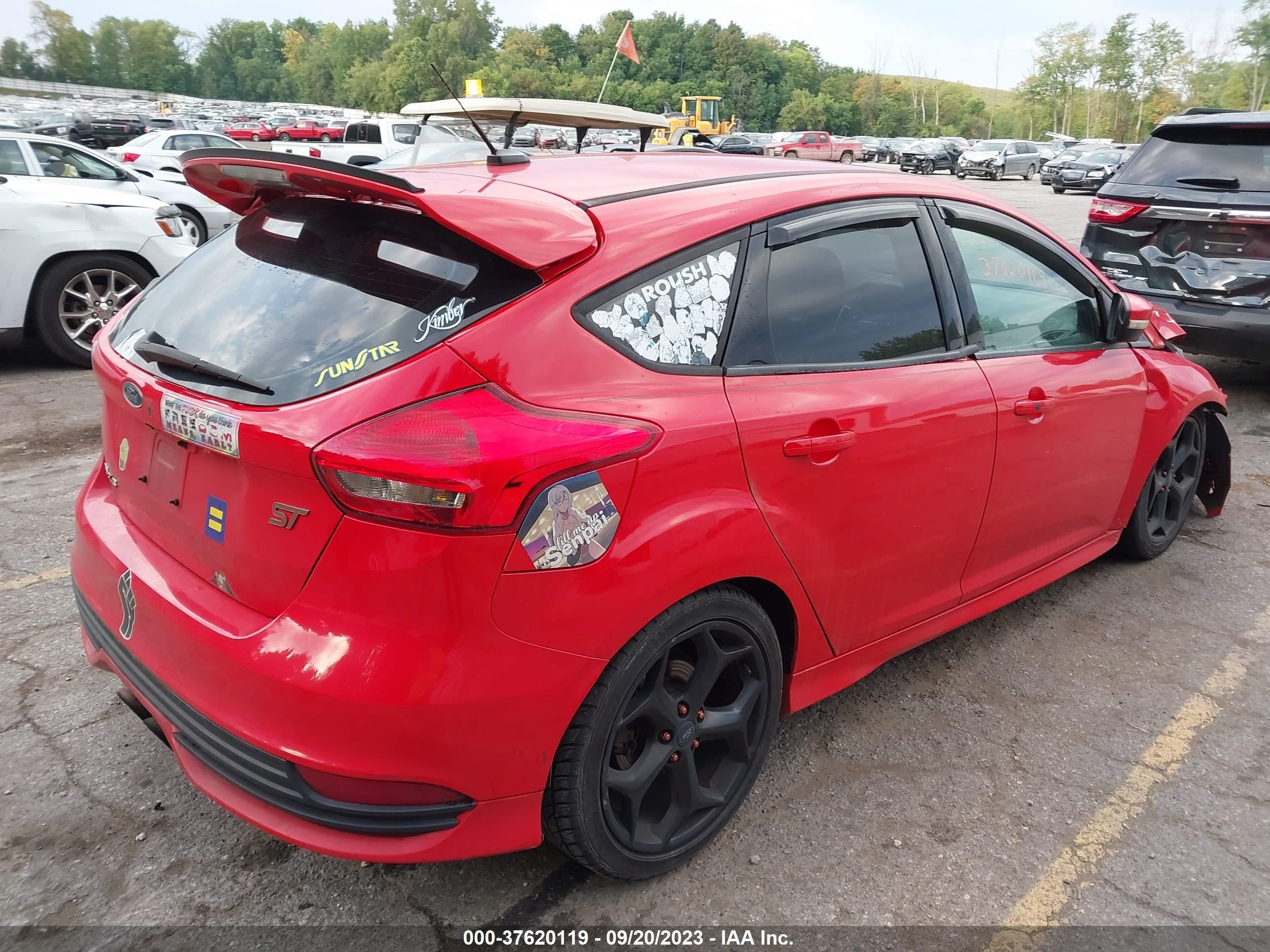 Photo 3 VIN: 1FADP3L94FL367845 - FORD FOCUS 