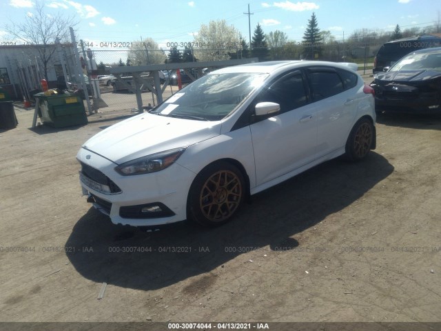 Photo 1 VIN: 1FADP3L94GL252311 - FORD FOCUS 