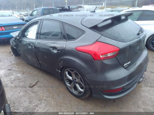 Photo 2 VIN: 1FADP3L94JL232504 - FORD FOCUS 