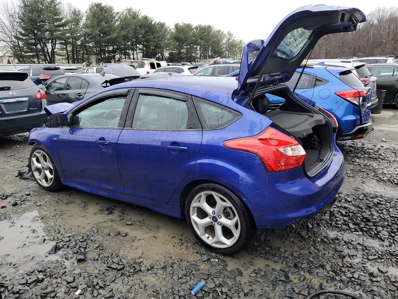 Photo 1 VIN: 1FADP3L95EL338191 - FORD FOCUS 