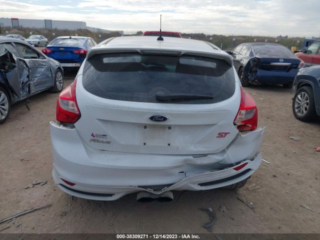 Photo 5 VIN: 1FADP3L95EL439800 - FORD FOCUS ST 