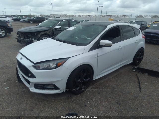 Photo 1 VIN: 1FADP3L95FL269035 - FORD FOCUS 