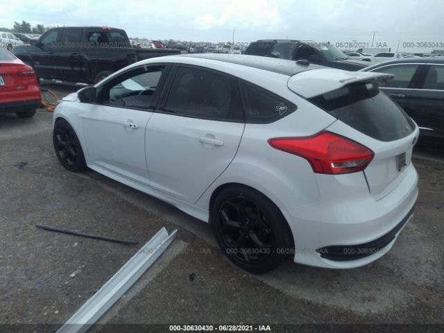 Photo 2 VIN: 1FADP3L95FL269035 - FORD FOCUS 