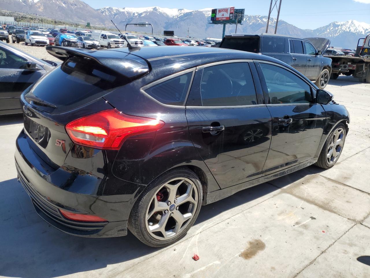 Photo 2 VIN: 1FADP3L95GL253838 - FORD FOCUS 