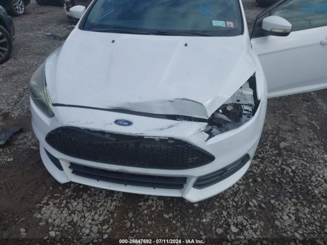 Photo 5 VIN: 1FADP3L95GL265536 - FORD FOCUS 