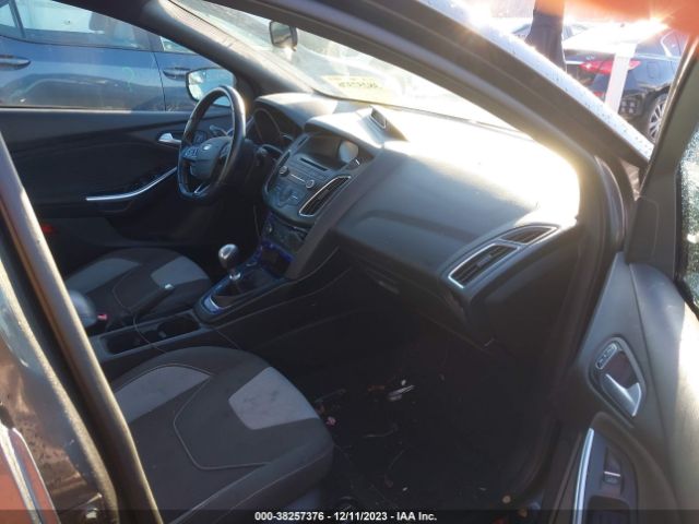 Photo 4 VIN: 1FADP3L95HL240718 - FORD FOCUS ST 